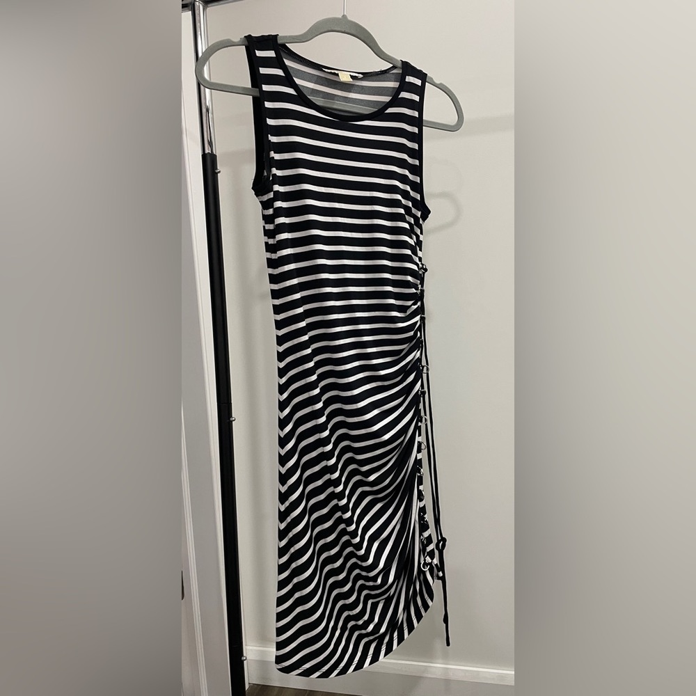 Michael Kors dress, Striped, Black&White sleeveless, with silver buckle side.